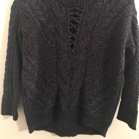 Express navy & black sweater - Picture 3 of 3
